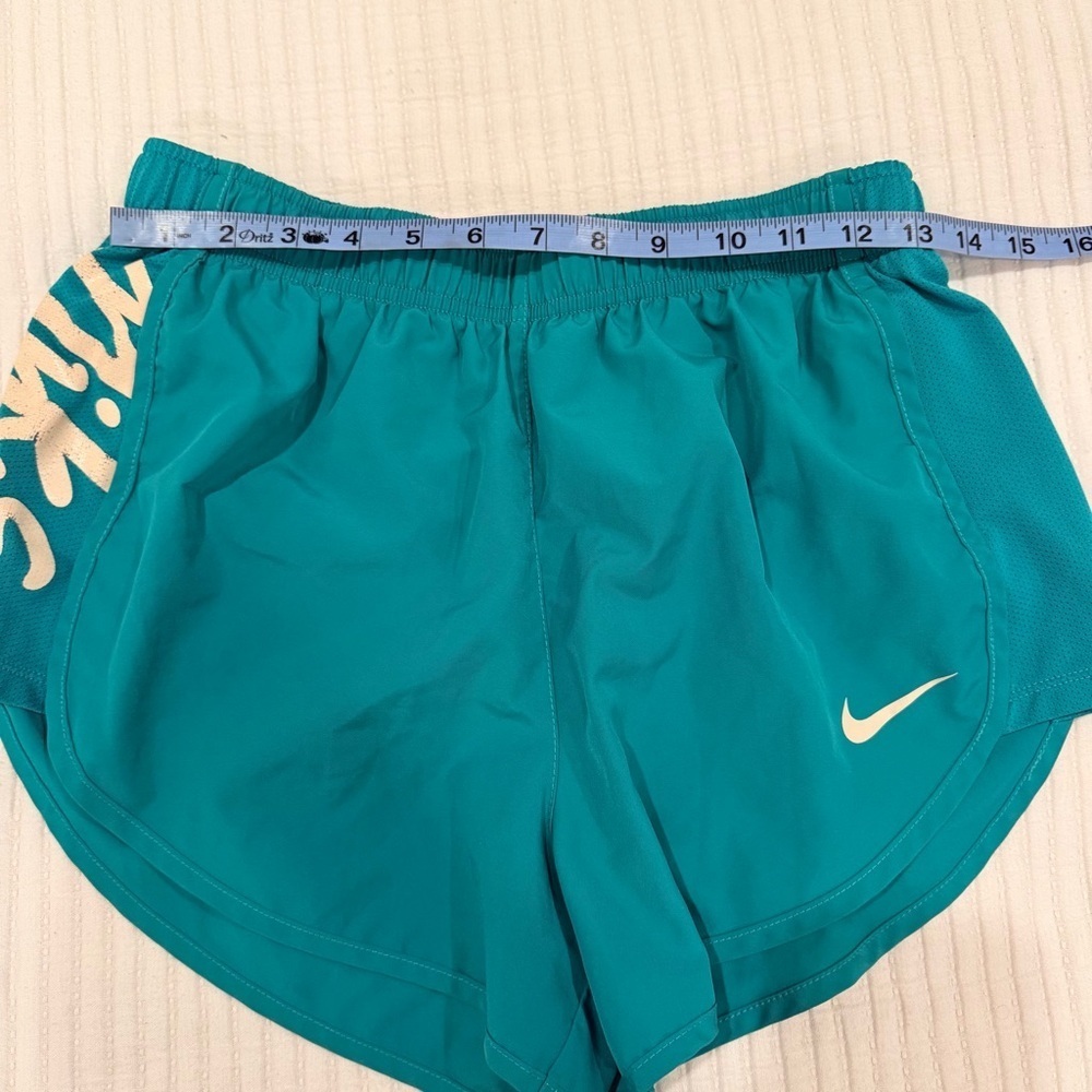 Nike Dri-Fit Green Lined Running Athletic Shorts Women's Drawstring Elastic M - Picture 11 of 13